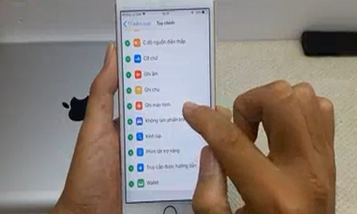 Video: Cách quay màn hình khi bạn đang dùng iPhone iOS 11