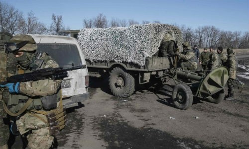 Ukraine rút vũ khí hạng nặng ở Donetsk đi đâu?