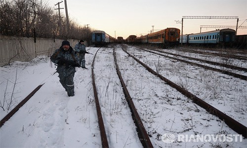 Ukraine phong toả giao thông tới LPR, phớt lờ thỏa thuận Minsk