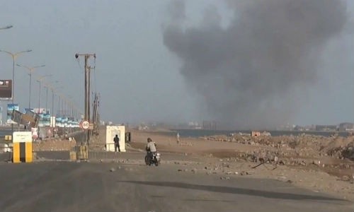 Tổ chức khủng bố al-Qaeda “đục nước béo cò” ở Yemen 