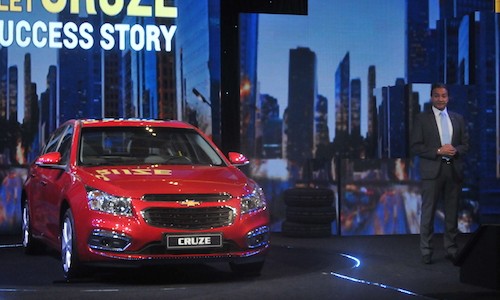 Chevrolet ra mắt Cruze 2015 "chốt giá" từ 572 triệu đồng