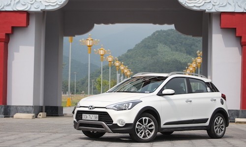 Lần đầu cầm lái Hyundai i20 Active tại Việt Nam