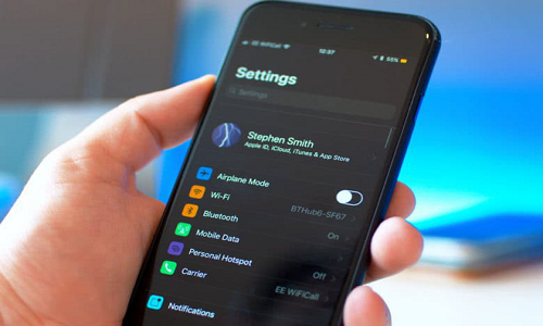 Dark Mode của iOS 13 giúp tiết kiệm pin vượt trội tới hơn 30%