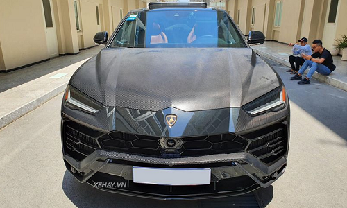  Lamborghini Urus hơn 20 tỷ khoác áo "cực bảnh" tại Sài Gòn