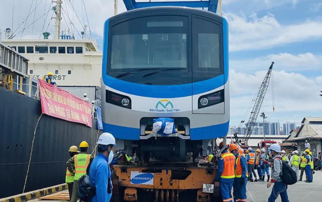 Vé tàu metro số 1 bao nhiêu một lượt?