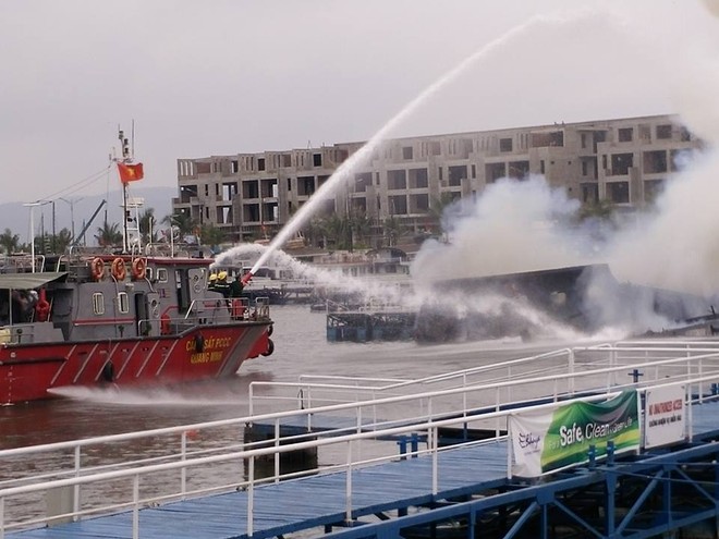 Cháy tàu du lịch ở Tuần Châu: Đình chỉ toàn bộ tàu VIT Hạ Long