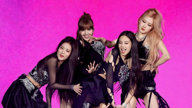 Nhiều show Kpop thua lỗ và tranh cãi trước ngày BlackPink tới Hà Nội