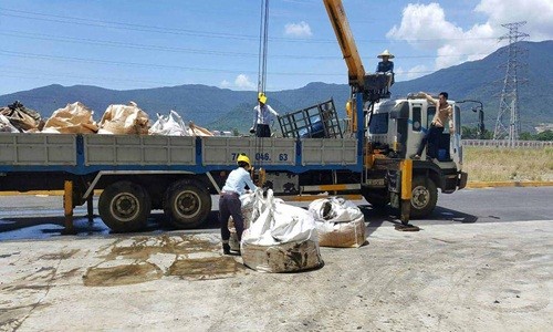 Phó chủ tịch Hà Tĩnh: Tạm dừng chuyển chất thải khỏi Formosa 