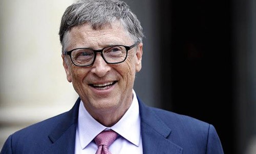 Bill Gates: “Có thể nhảy qua một chiếc ghế để nhặt tiền rơi“