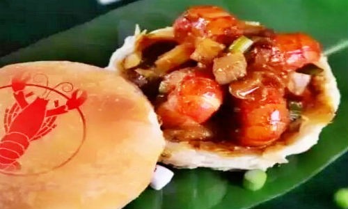 Bánh trung thu nhân…ếch, tôm, cua gây sốt thị trường 2017