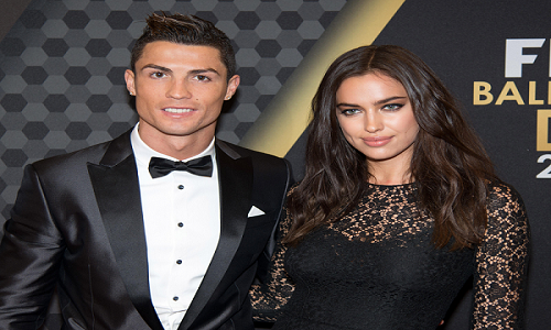 Cris Ronaldo chia tay bạn gái xinh đẹp?