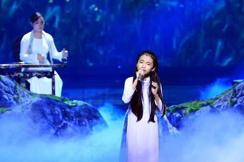 The Voice Kids: Phương Mỹ Chi đuối sức, Thu Hà thăng hoa