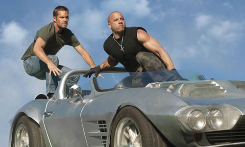 Đĩa đơn ca khúc tưởng nhớ Paul Walker bán chạy nhất năm