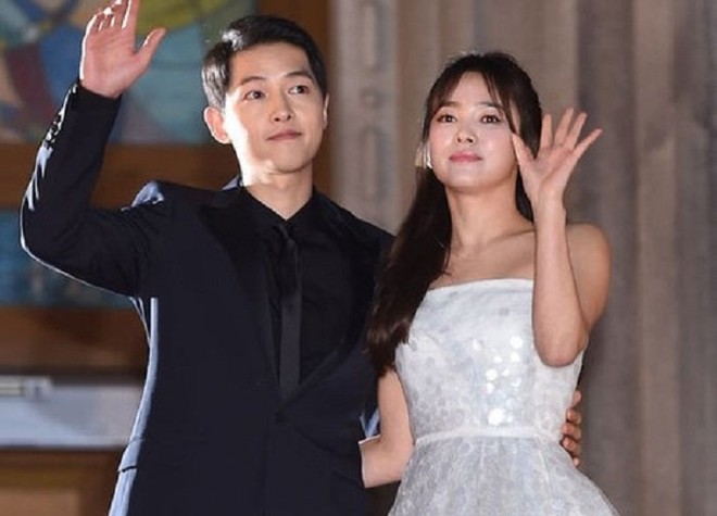 Bố Song Joong Ki sốc vì con trai ly hôn Song Hye Kyo