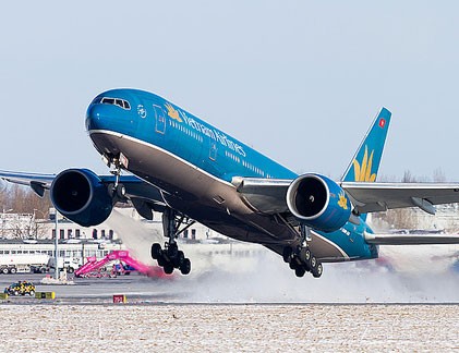 Vietnam Airlines hủy 44 chuyến bay vì bão