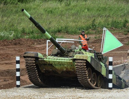 Lính tăng Nga cạnh tranh nảy lửa dự thi Tank Biathlon