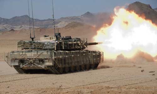 Xem xe tăng Leopard 2A6 Đức nã pháo diệt địch