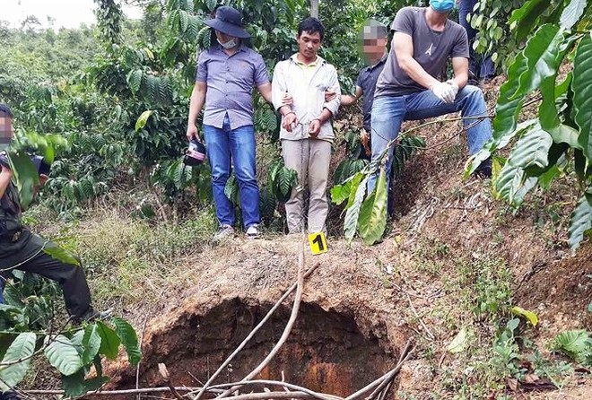 Giết chủ nợ dã man, phi tang xác ngay trong vườn…nhà mình