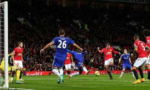 M.U - Chelsea: Van Persie giải cứu “Quỷ đỏ“