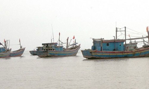 Ngăn chặn tàu Trung Quốc tràn vào biển Việt Nam