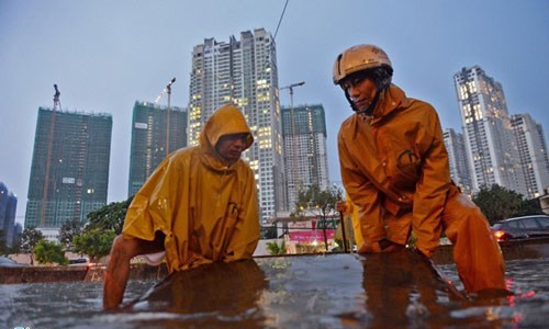 TP HCM thí điểm chống ngập bằng máy bơm 'thông minh'