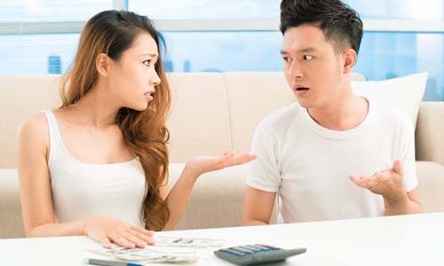 Lấy chồng Hà Nội, nàng dâu khổ sở vì phải dấm dúi tiền biếu Tết nhà ngoại