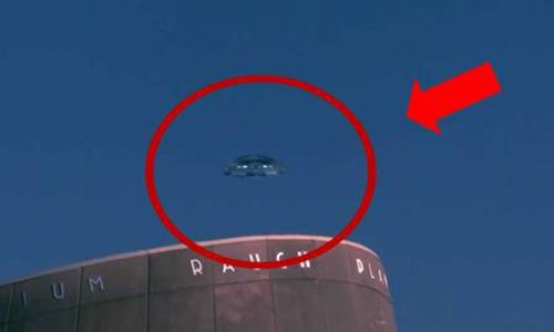 Những lần "giáp mặt" UFO khiến loài người sửng sốt