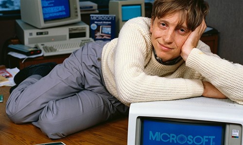 Bill Gates từng ứng xử thế nào khi bị công khai sỉ nhục trước đám đông?