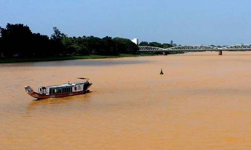 "Sông Hương trở thành sông Hồng" vì sạt lở ở đầu nguồn