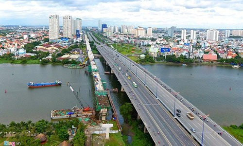 Hợp long cầu metro vượt sông Sài Gòn