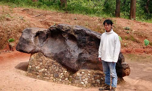 Điểm mặt những thiên thạch “khủng” từng tàn phá Trái đất