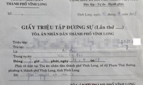 Cải trang ngăn chồng cưới vợ mới: Cô dâu trốn vào WC