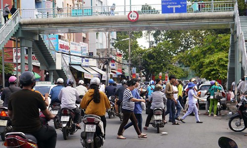 Loạn giao thông: Đi tắt đón ... tử thần