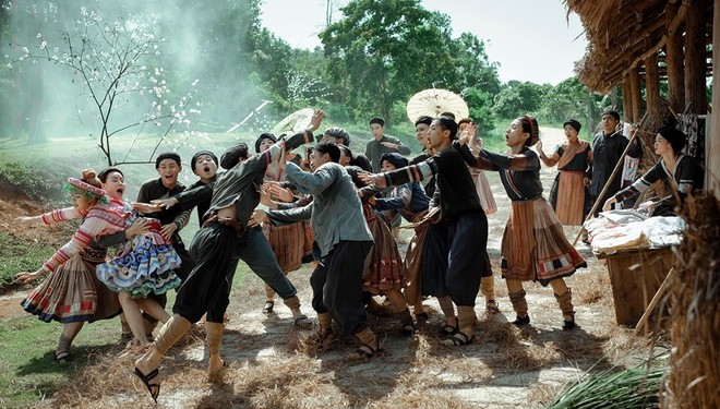 Những phong tục tập quán độc, lạ trong Vợ chồng A phủ