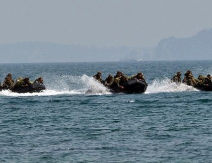 Mỹ, Philippines "bắt tay" duy trì tự do hàng hải ĐNA