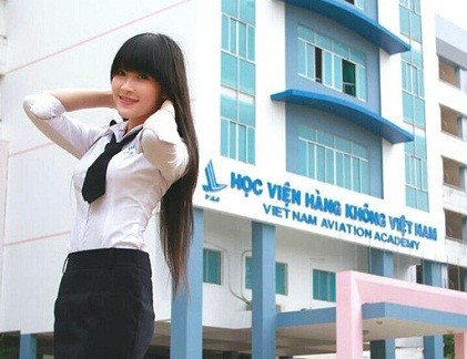 Nữ sinh Học viện Hàng không khoe vẻ đẹp cực cuốn hút