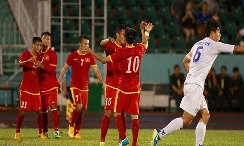 ĐT Việt Nam 3-0 SV Hàn Quốc: Lối chơi đầy khởi sắc