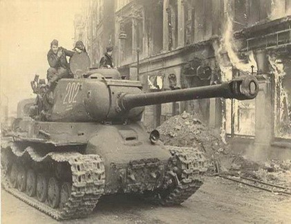 IS-2: Át chủ bài xe tăng hạng nặng Hồng quân Liên Xô