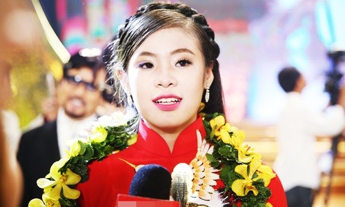 Cô gái 14 tuổi đăng quang Solo cùng Bolero