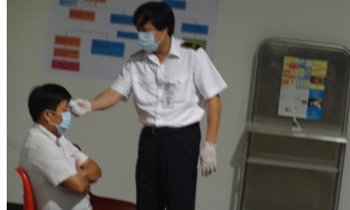 TP HCM: 3 người bị sốt khi trở về từ vùng dịch Ebola