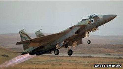 Israel oanh tạc căn cứ quân sự Syria