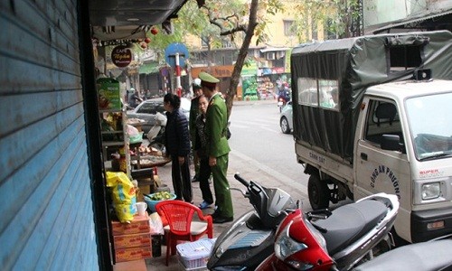 Khởi tố bị can người gây thương tích cho cán bộ “giành lại vỉa hè”