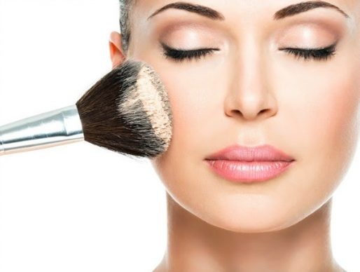 Sức mạnh của make-up khiến cho bao người phải giật mình 