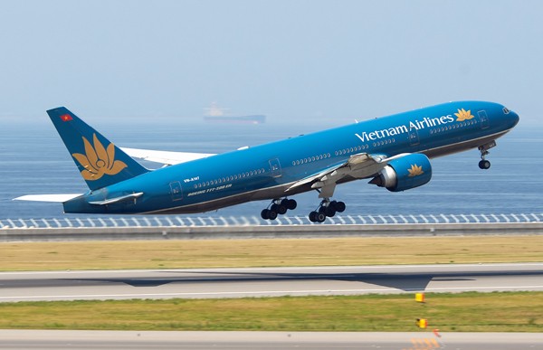 Khách Trung Quốc ăn cắp trên máy bay Vietnam Airlines