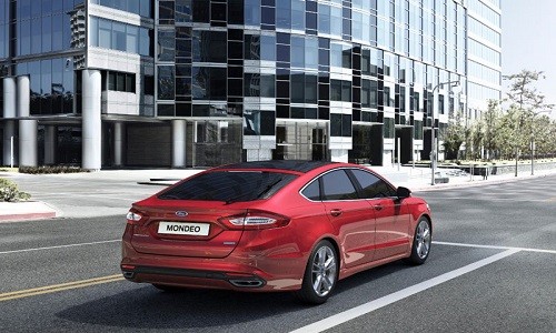 Bên trong Ford Mondeo 2015 động cơ khủng, giá 550 triệu đồng