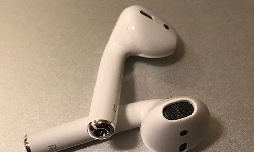 Đập hộp tai nghe không dây AirPods của Apple vừa lên kệ