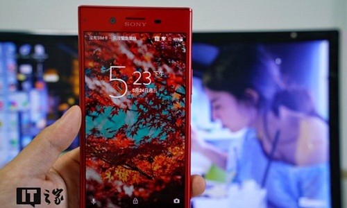 Lộ ảnh màu đỏ của Sony Xperia XZ Premium