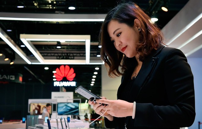 Huawei xác nhận làm hệ điều hành riêng để phòng Mỹ siết cấm vận