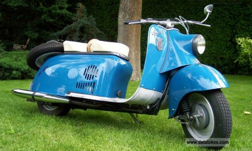 Cận cảnh xe máy Berlin, đối thủ Vespa một thời tại TPHCM