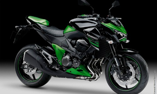 Khui lô hàng Kawasaki Z800 vừa cập cảng Sài Gòn